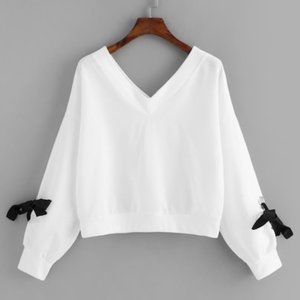 White V-Neck Cropped Sweatshirt w/ Black Bows